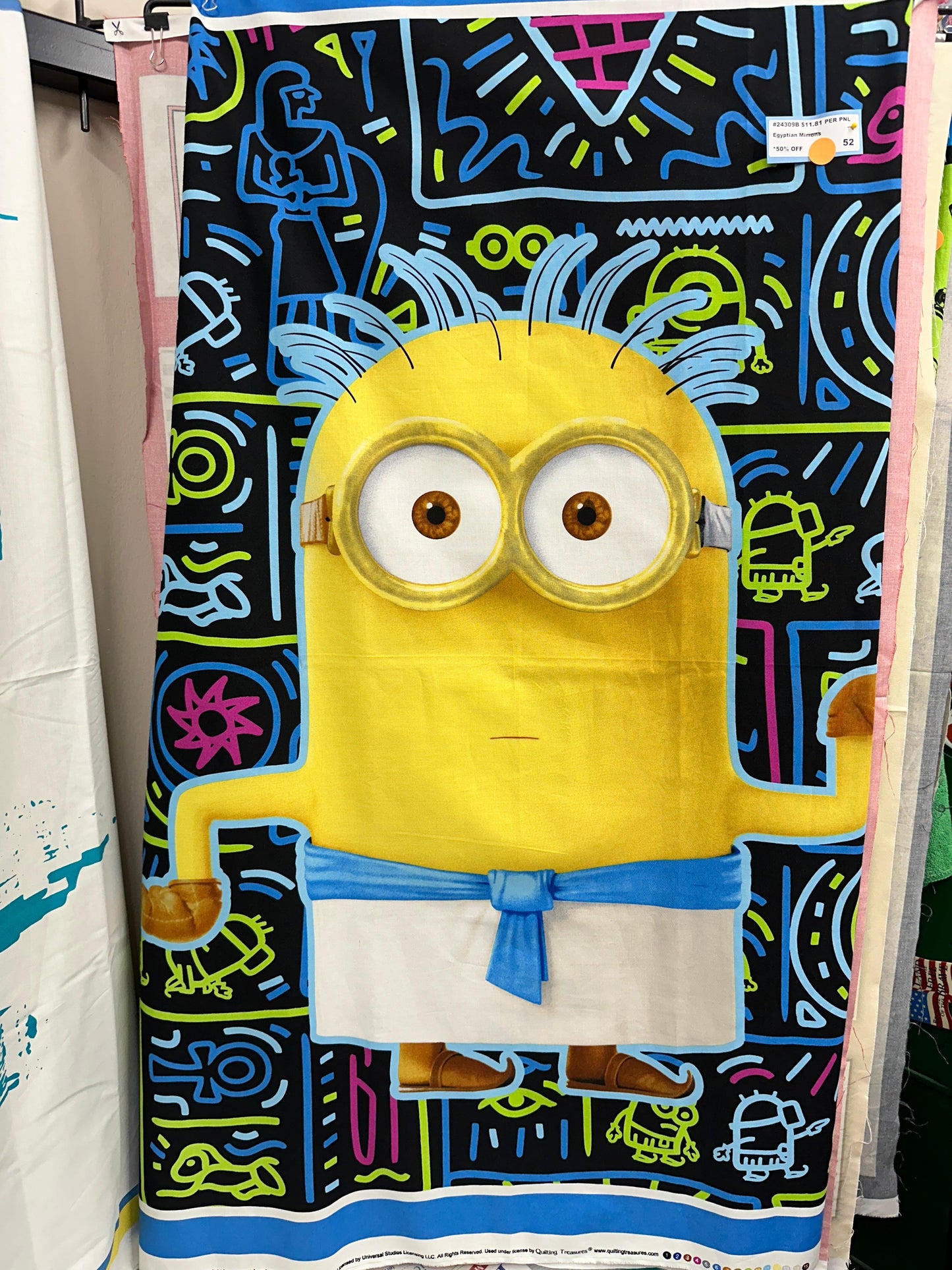 Minions Walk Like An Egyptian